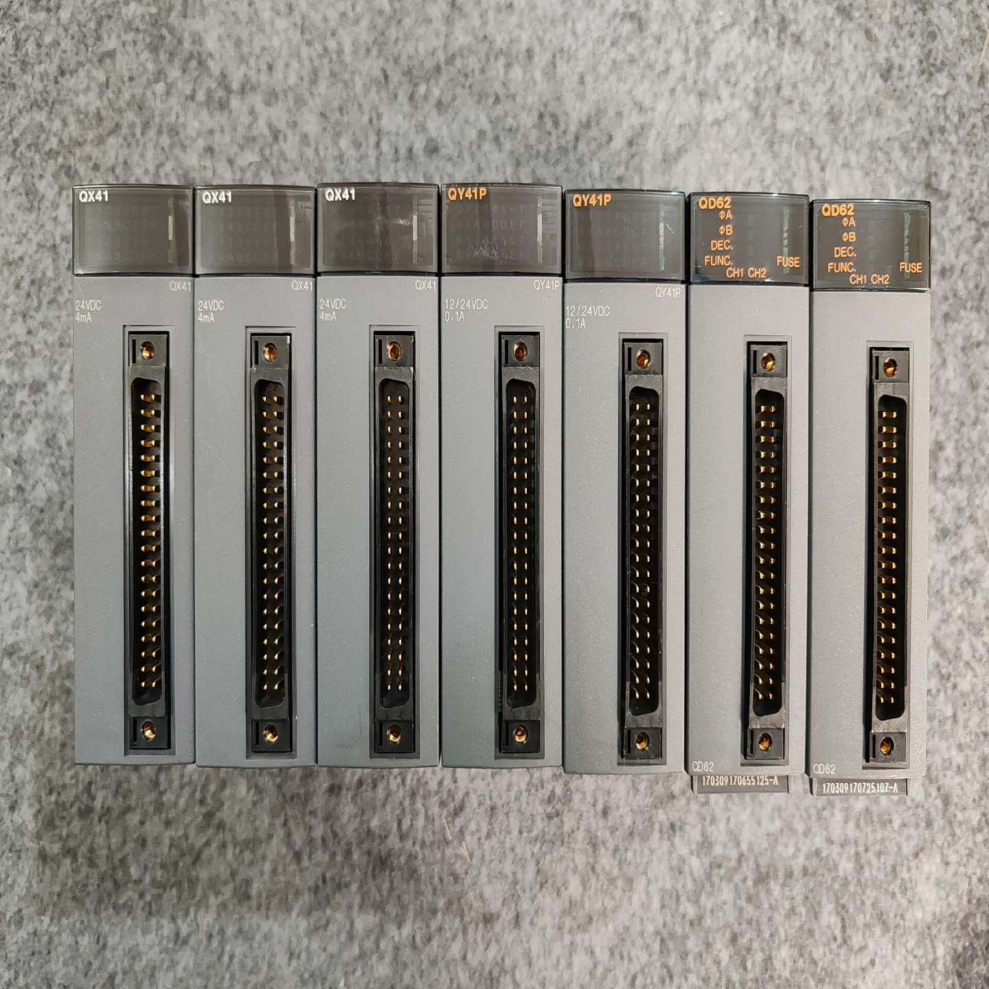 三菱PLC模块QY41P(3个)/QX41(3个)/QD62--议价商品