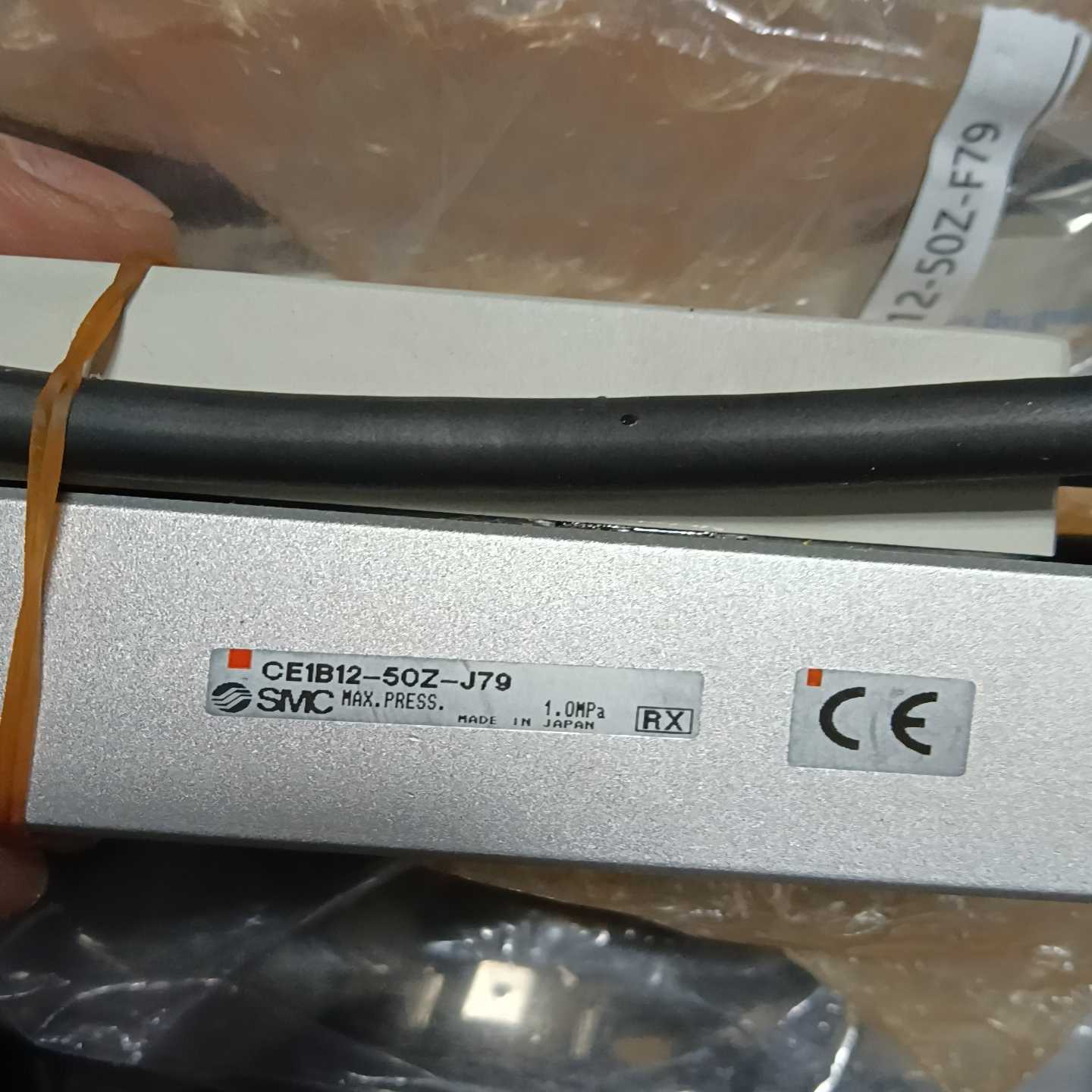 全新日本SMC可读气缸CE1B12-50Z-J79CE1B--议价商品