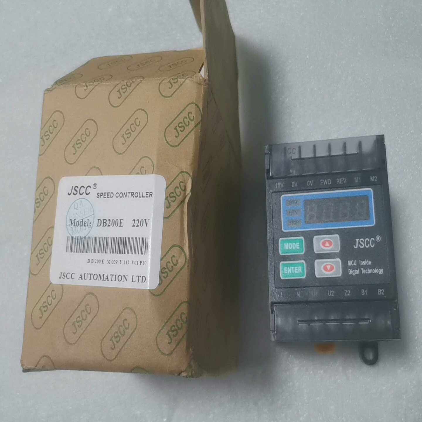 DB200E220VJSCC精研电机调速器98新带包装，--议价商品