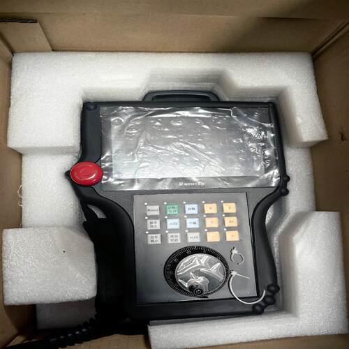 (议价)新代7寸手持式控制器F21-HC7C-L-M-10，1套