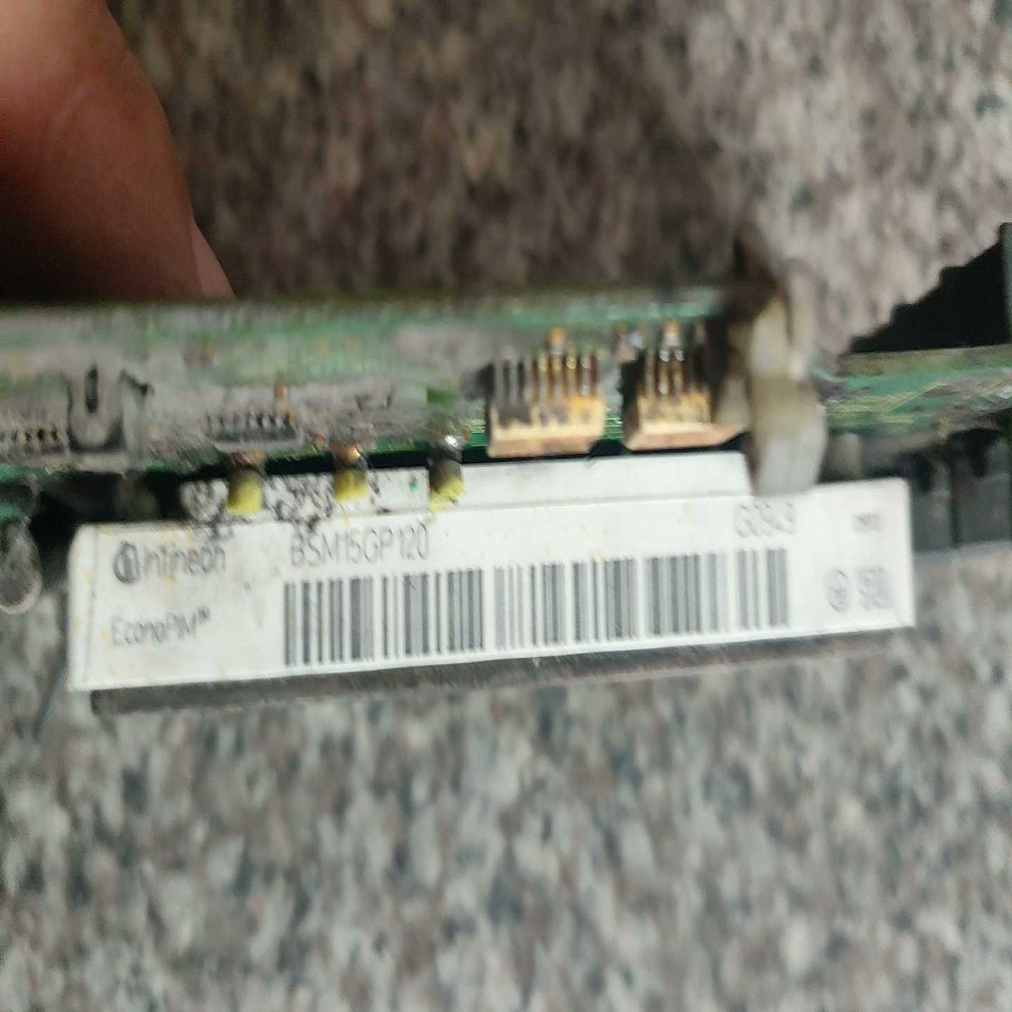 带板英飞凌模块。BSM15GP120。成色型号样式如图，询价