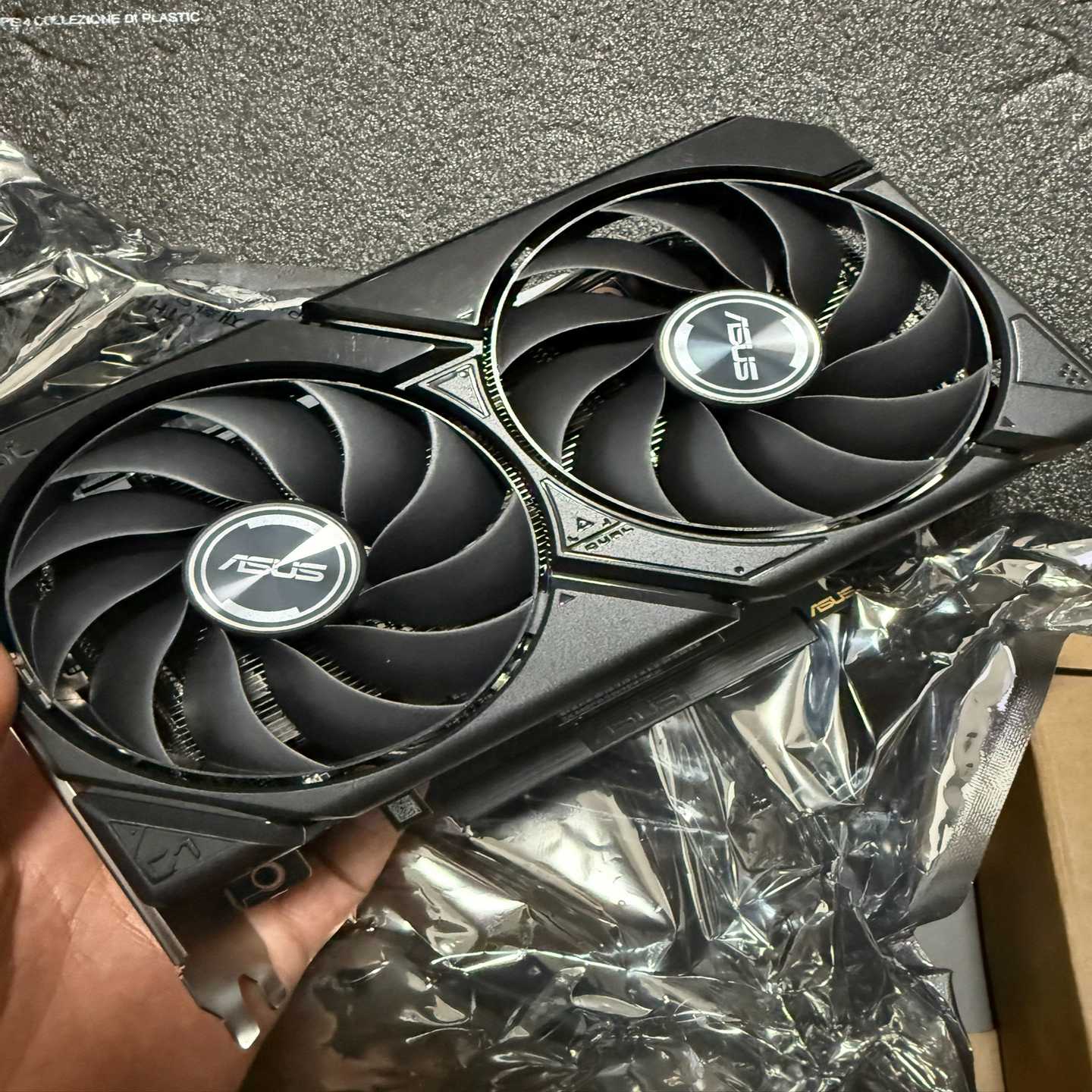 9060xt8g华硕显卡--议价商品