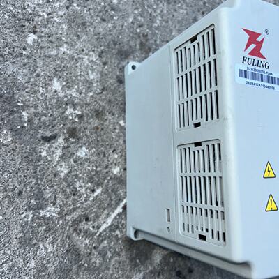 富菱变频器0.75kwDZB300B000.7L4A拍前询价下单