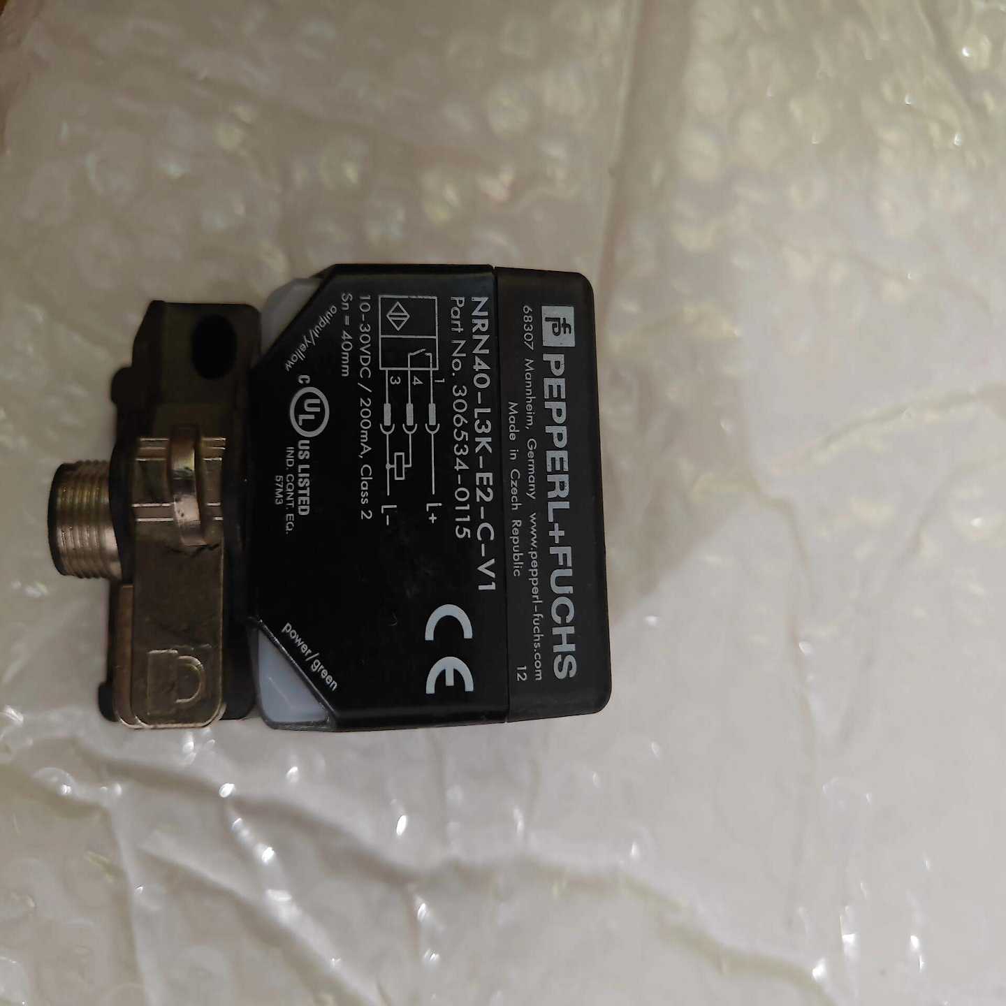 询价全新原装倍加福接近开关，型号NRN40-L3K-E2-C-V