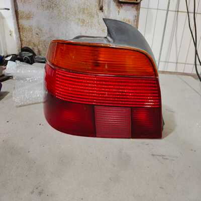 宝马E39原装后尾灯总成，5205235255285--议价商品