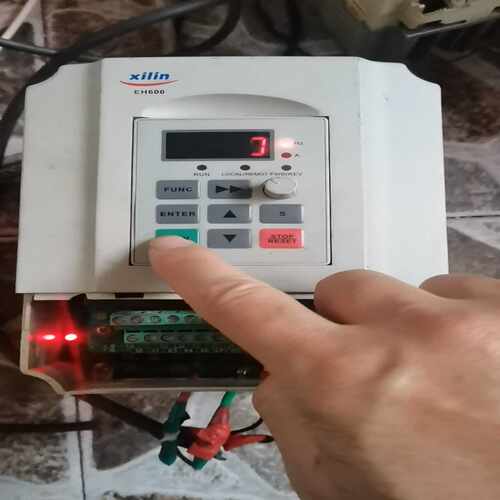 询价~2.2kw380v西林EH600系列变频器，功能缺下盖板