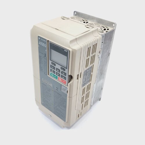 寻XYASKAWACIMRAC4A0018FAAA1000交流电驱动器