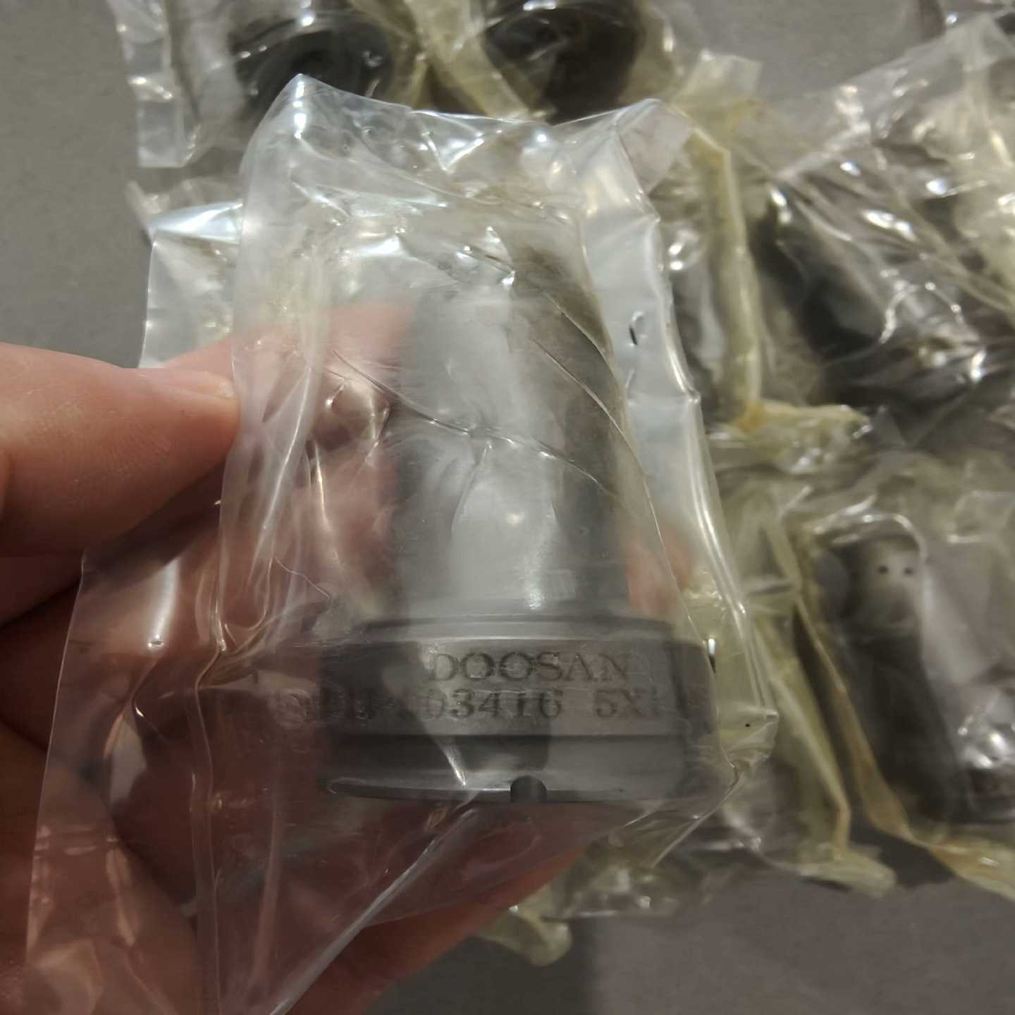 【请询价】现货速发DOOSAN MAN B＆W K90MC-C油嘴