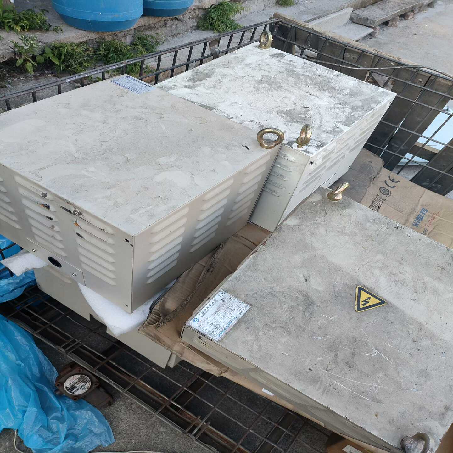 广数纯铜三相隔离变压器BS630A基本没用过。纯铜的有5个，(亚飞商