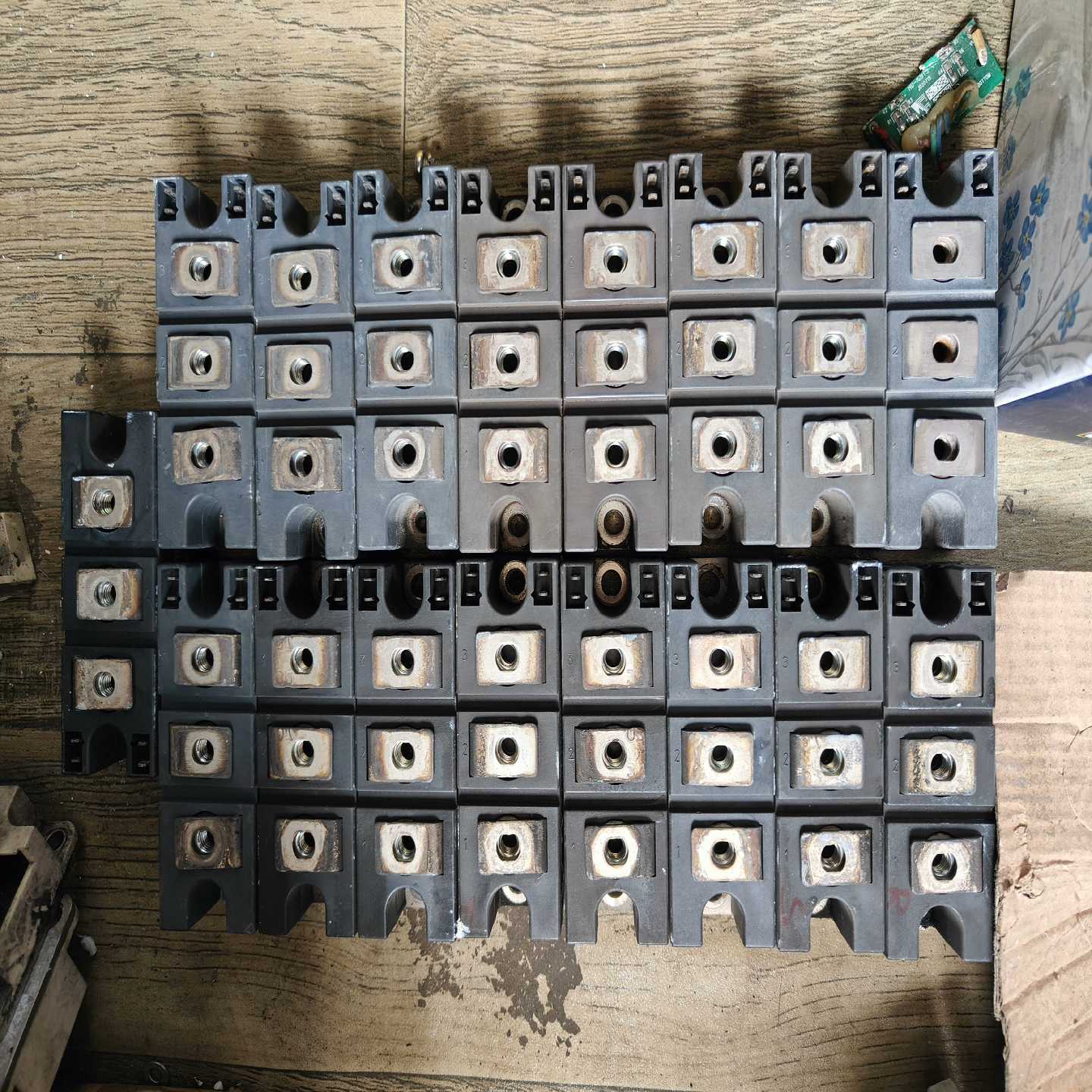 英飞凌TT162N16KOF~询价