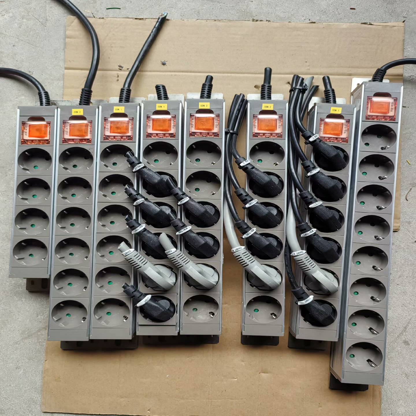 议价韩国进口工业铝壳插排，4位，6位，8m位都有，二手拆机，成色