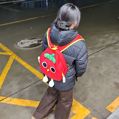 卡通帆布双肩包可爱百搭时尚书包女大容量新款2026红色学生背包
