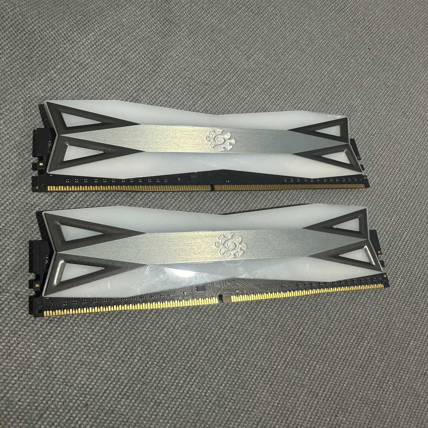 威刚内存龙耀DT60ddr48G2RGB灯条-议价