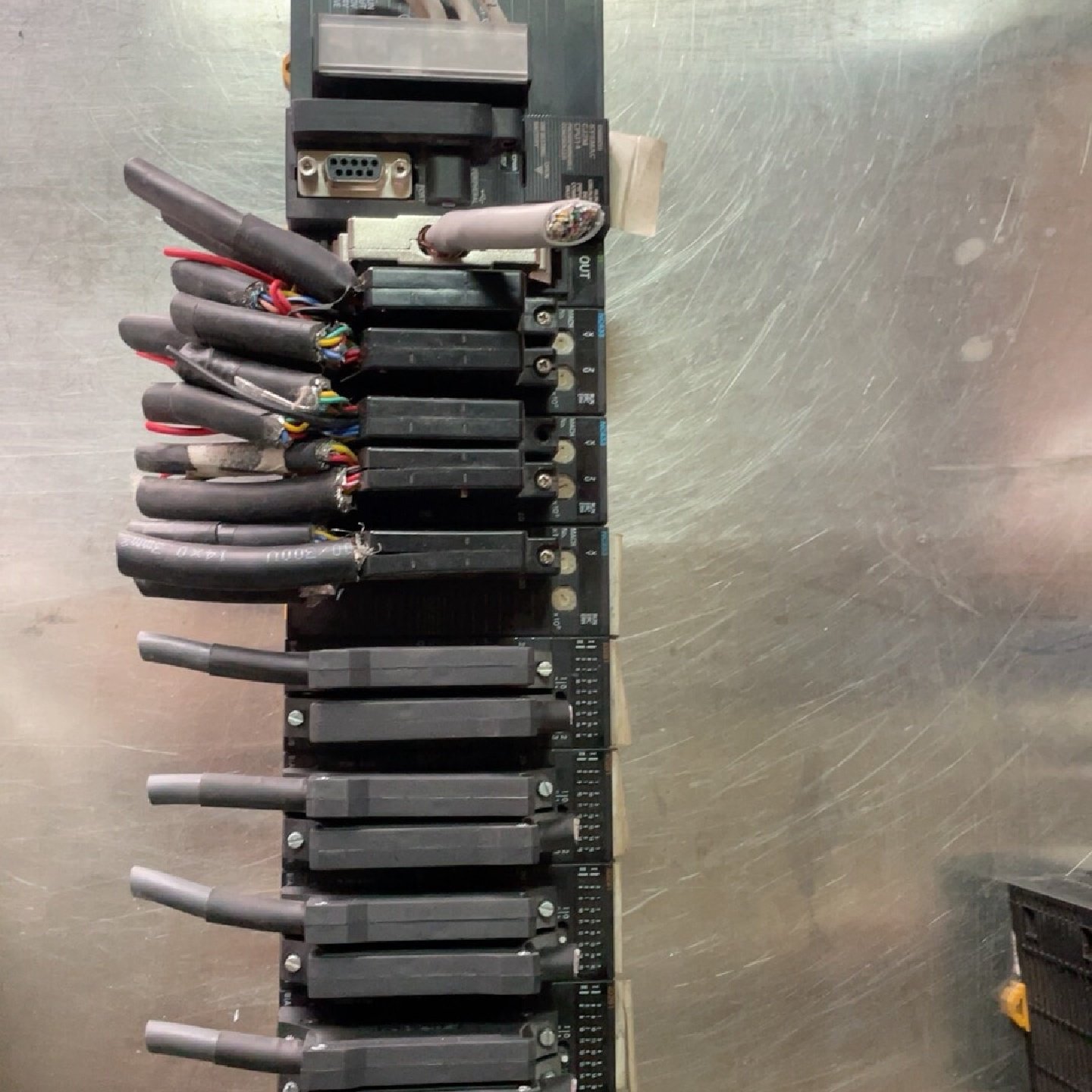 欧姆龙PLC一组，CJ1W-PA205R，CJ2M-CPU1询价