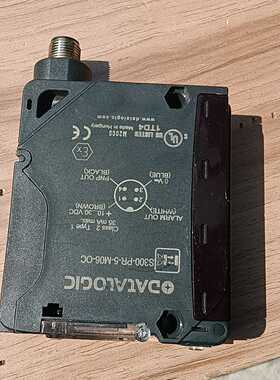 出一款黑色的光电传感器，来自知名品牌施克(SICK)。这款产--议价