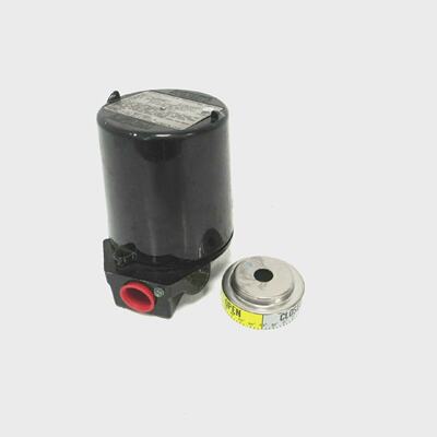 NEW PROXIMITY CONTROLS 14AD0 INDICATING SWITCH