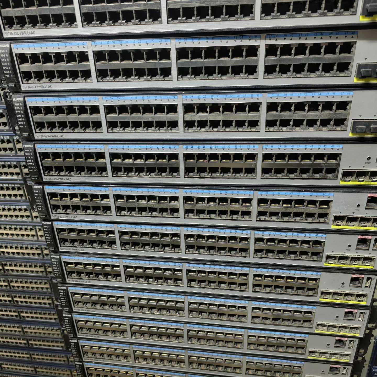 议价5720-52--LI-万兆上行48口千现货/维修