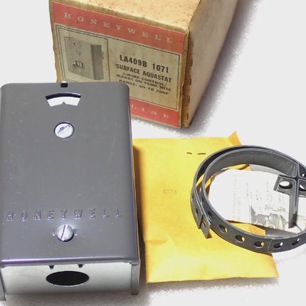 LA409B 1071 HONEYWELL Tradeline Surface Aquastat Controller
