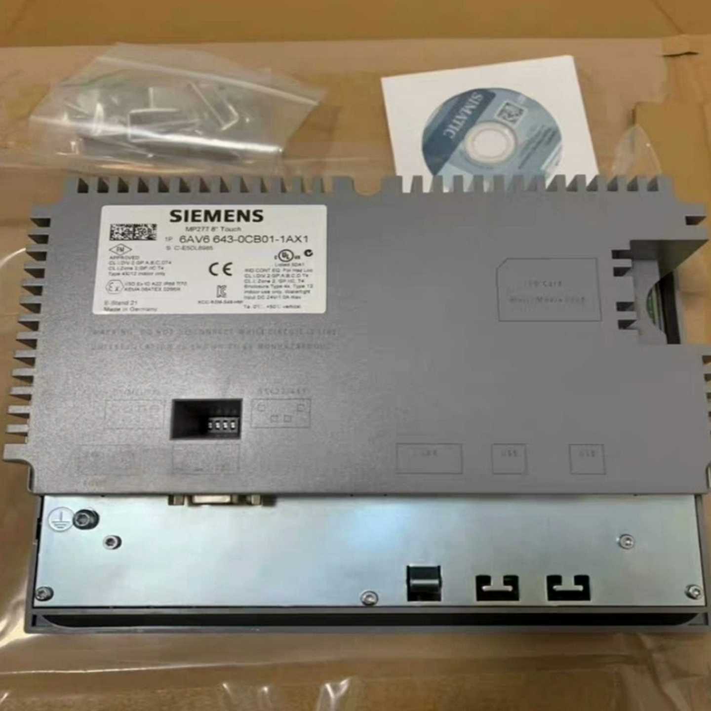 西门子触摸屏，型号6AV6643-0CB01-1AX1，德国--议价商品