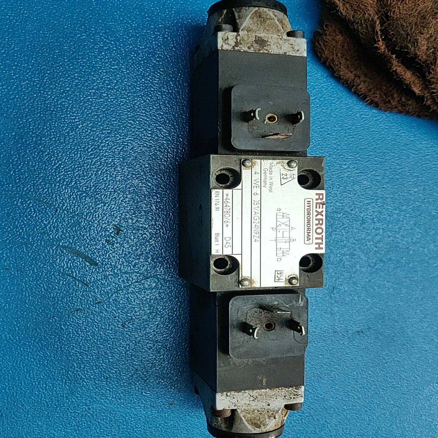 力士乐电磁阀4WE6J51/AG24N9Z4询价