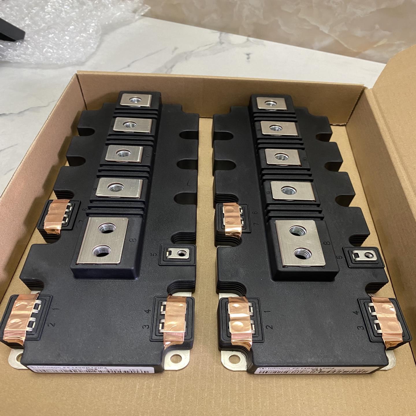 FF1400R12IP4英飞凌99新质量保询价