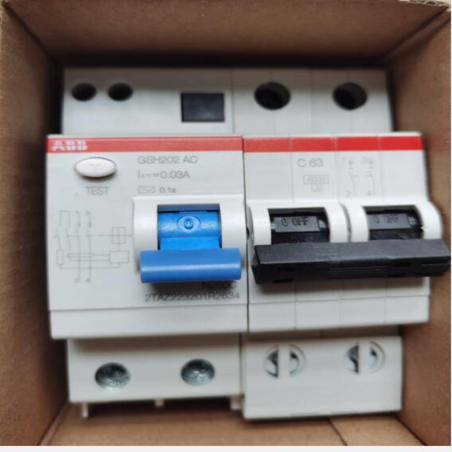 配件原装ABB剩余电流动作断路器   GSH202 AC-C63003议价