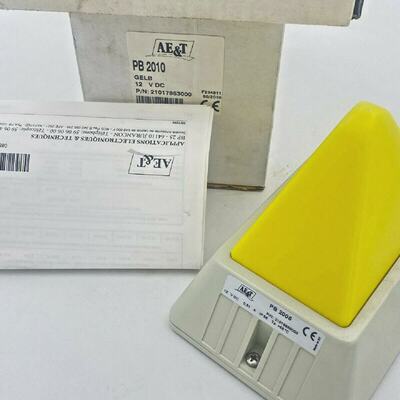1pc X AE  T LED Continuous Lamp Pd 2500 Red 12VACVdc