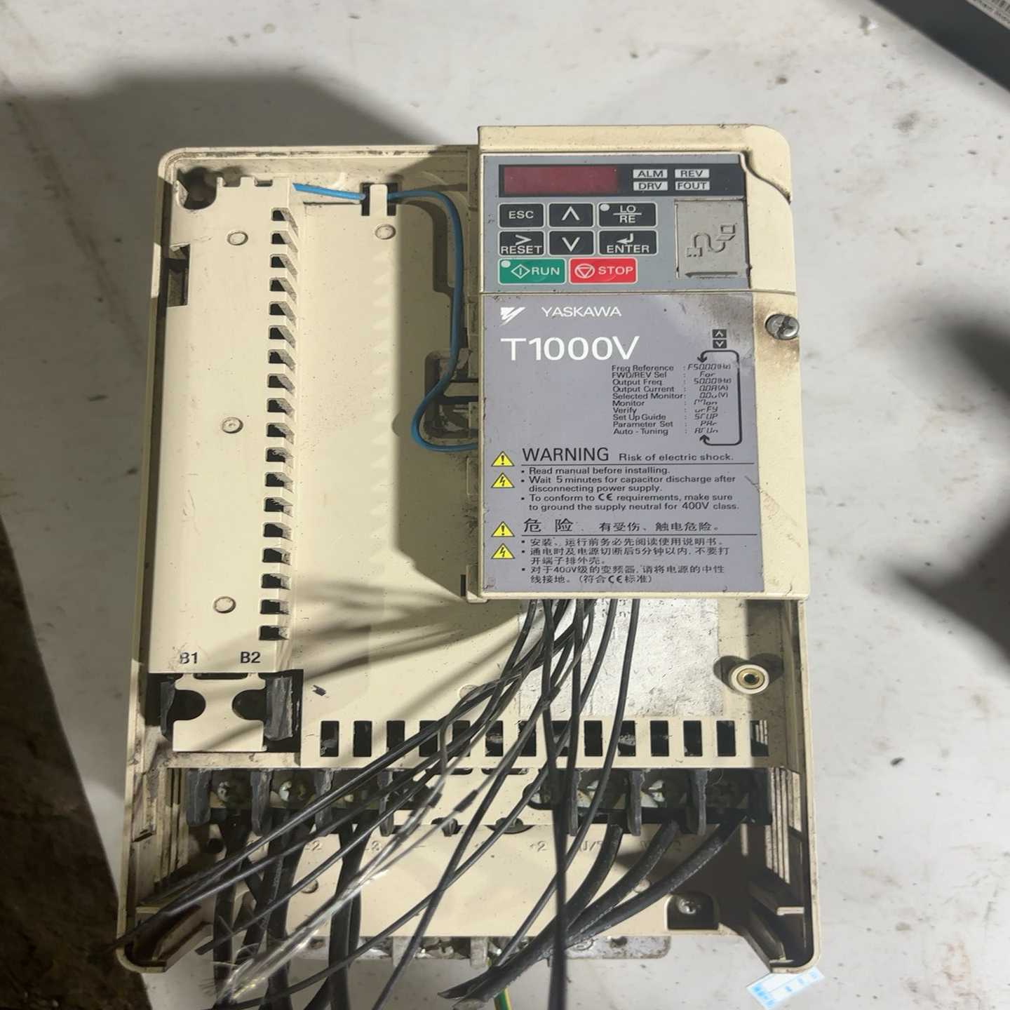 询价安川变频器T1000V，型号CIMR-TB4V0023ABA