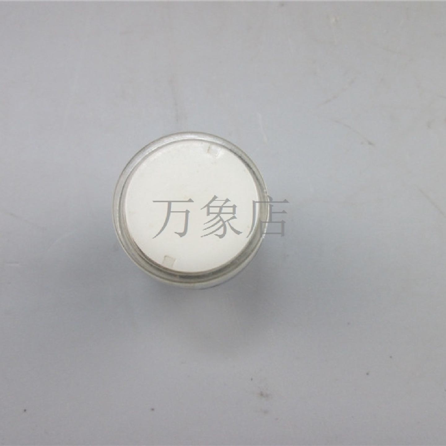 议价ZB2BW31C 按钮开关带灯白色平头按钮 ZB2-BW31C 实物拍摄