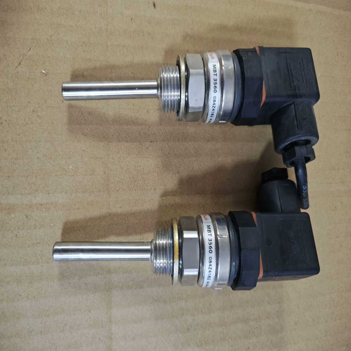 084Z4182，MBT3560--议价商品