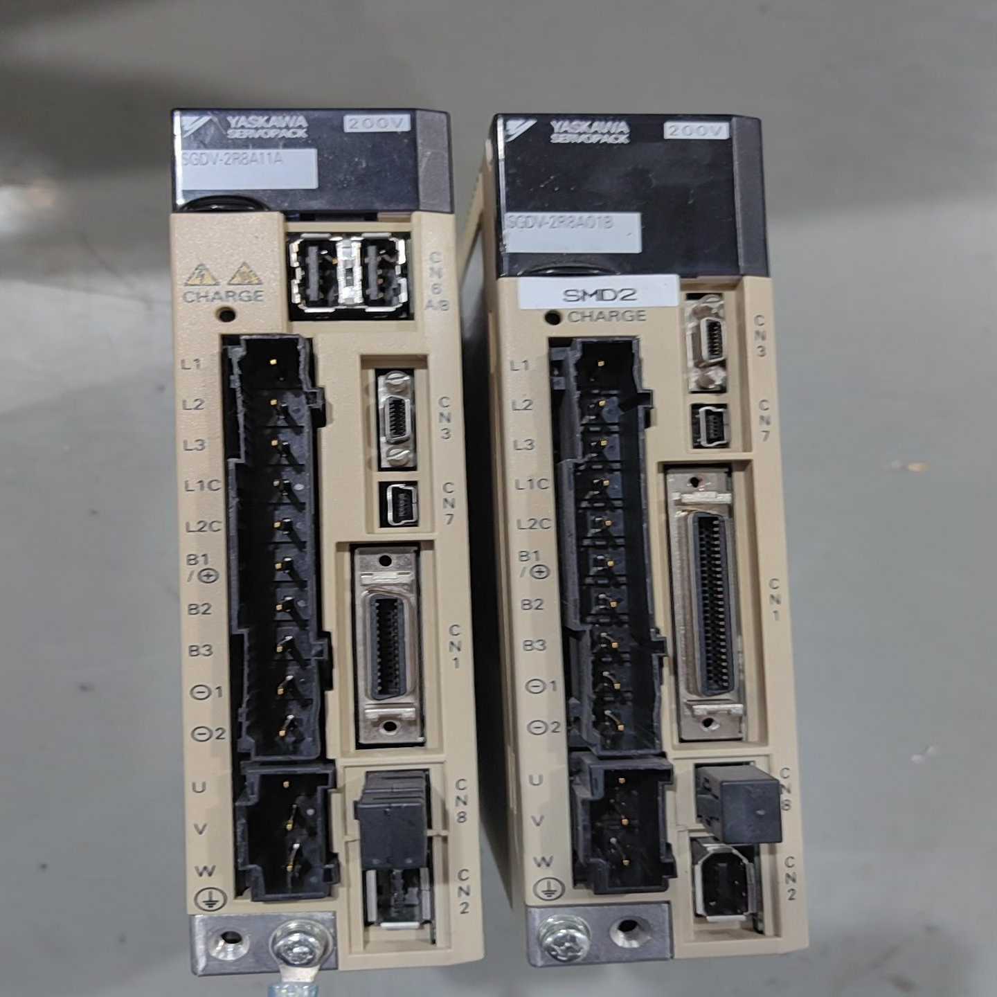 寻..安川驱动器SGDV-2R8A01B，SGDV-2R8A11A