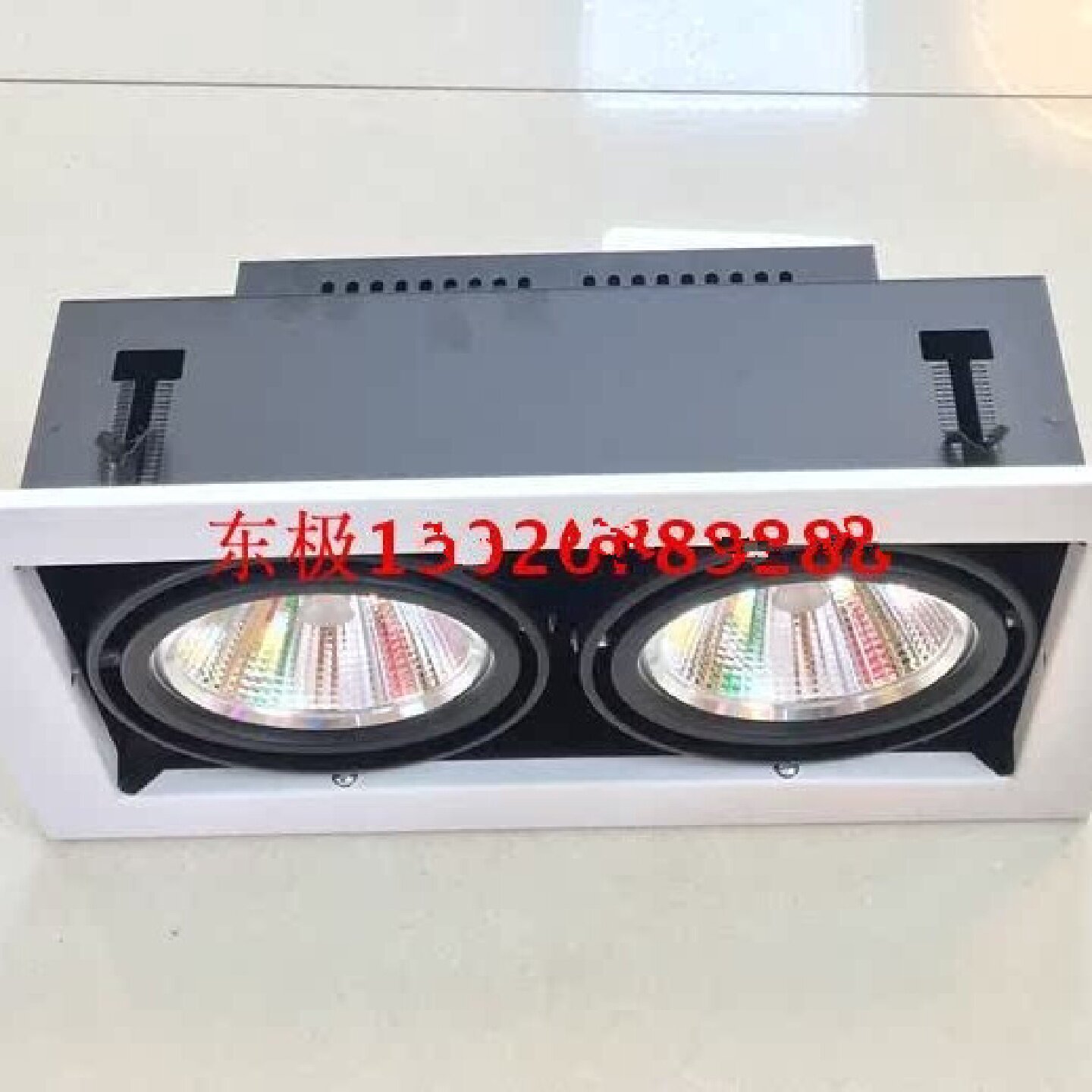 迴龙澳浦斗胆格栅射灯三头二头一头格栅豆胆灯LED12W18W单头射灯
