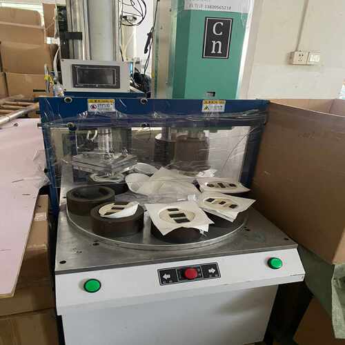 灵科8工位转盘机，超声波功率15K4200w，成色非常新。只【询价】