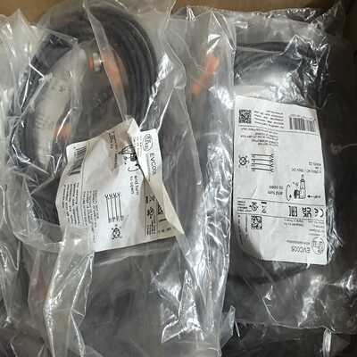 询价~EVC005德国IFM易福门M12弯插母头5M连接线