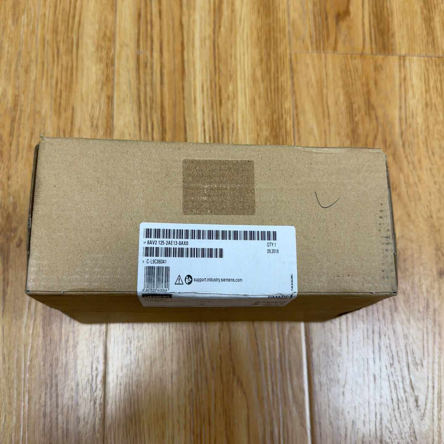 询价~6AV2 125-2AE13-0AX0  未使用