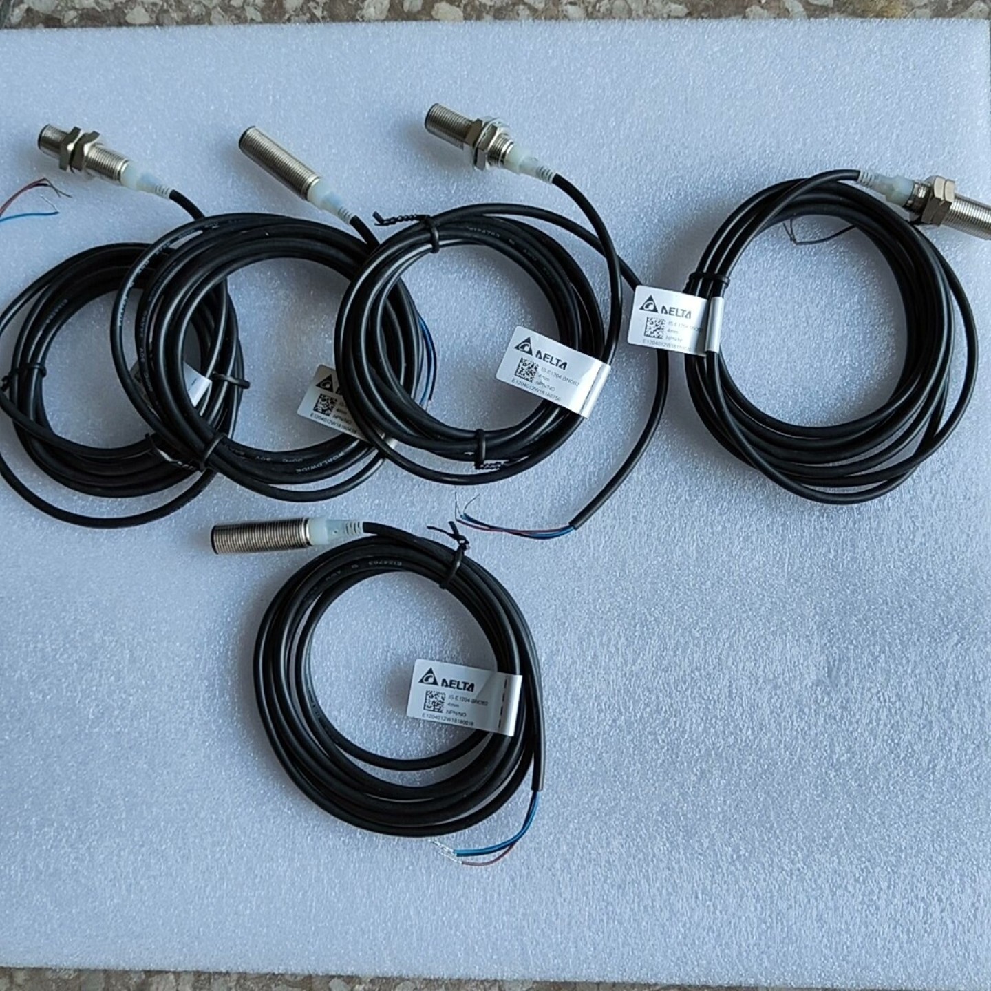 【议价】台达IS-E1204-BNOB2接近开关