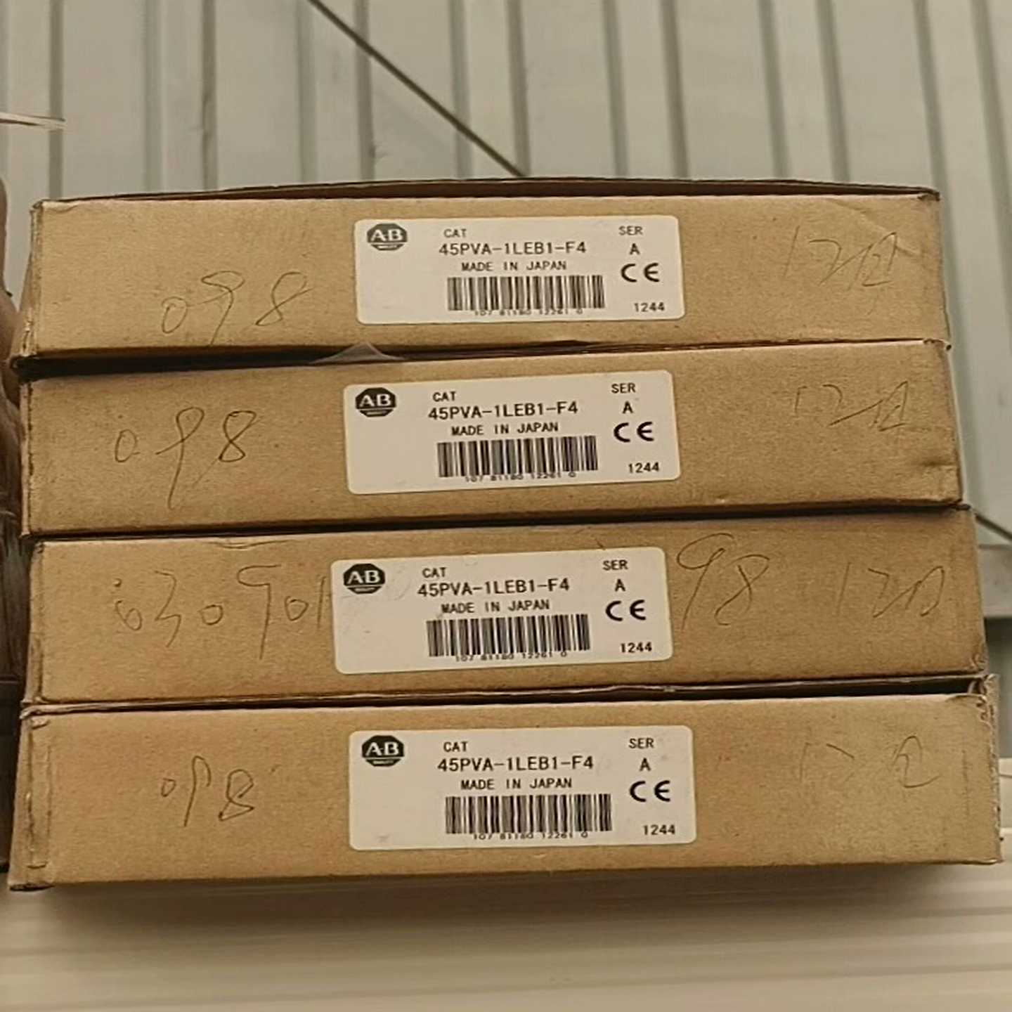 AB罗克韦尔45PVA-1LEB1-F4，零件检测光阵列光电--议价商品