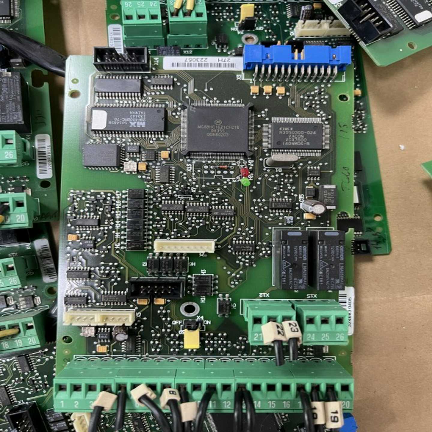 vacon伟肯变频器CXS主板PCB板PC00027C询价