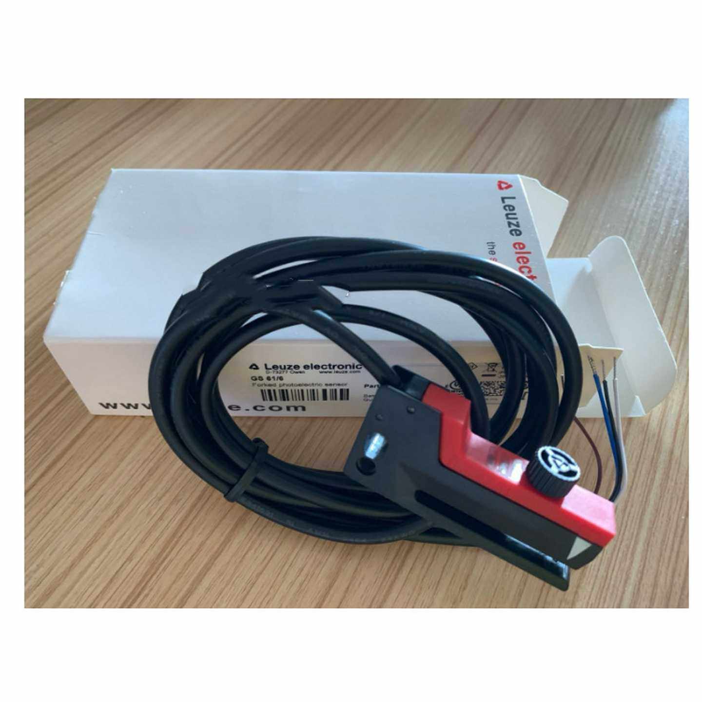 德国Leuze劳易测GS61/6.2GS63B/J6D.3-S8贴标机标签传感器