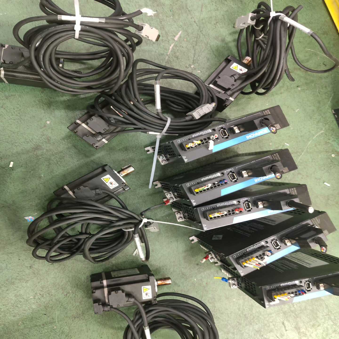 汇川400W伺服电机脉冲型，驱动：SV660CS2R81，电询价