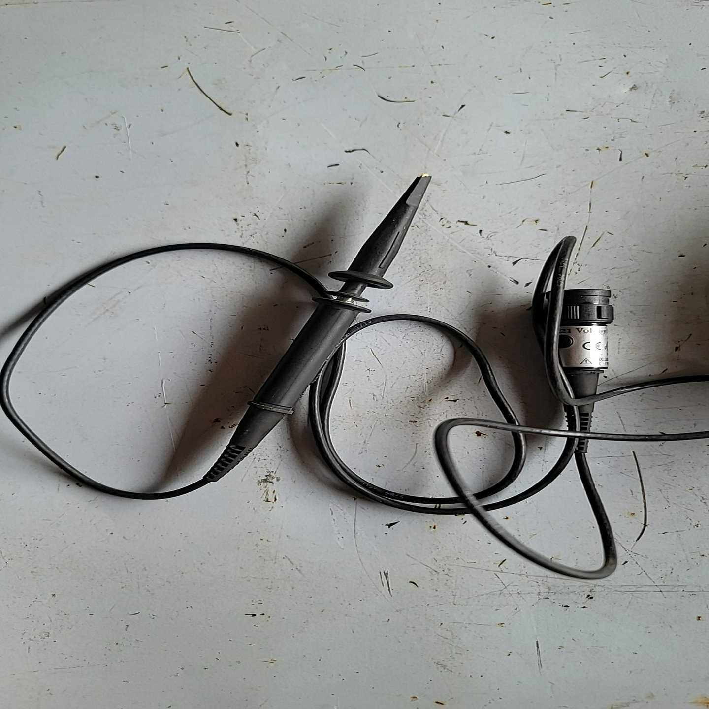 泰克TektronixP2221示波器探头，少了一个夹子.--议价商品