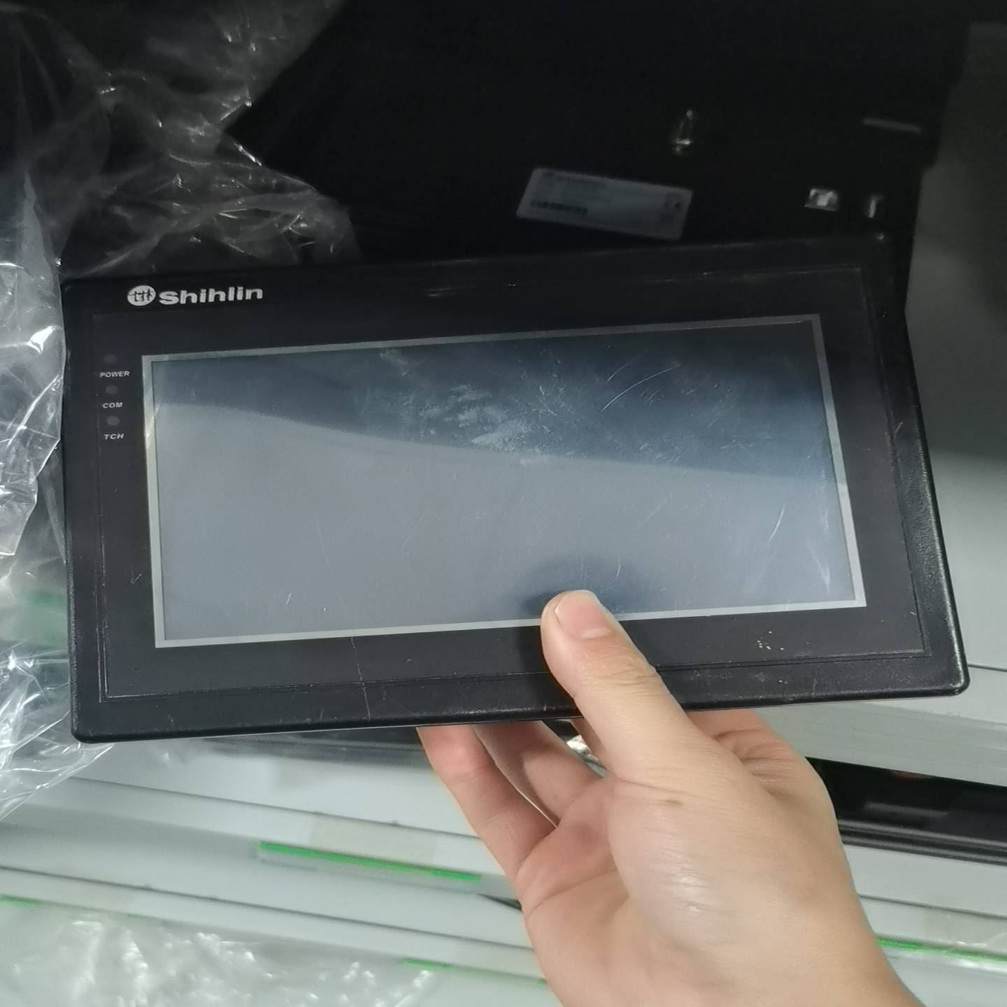 议价士林7寸触摸屏PI3070i-N，拆机件功能完好，实物拍摄。