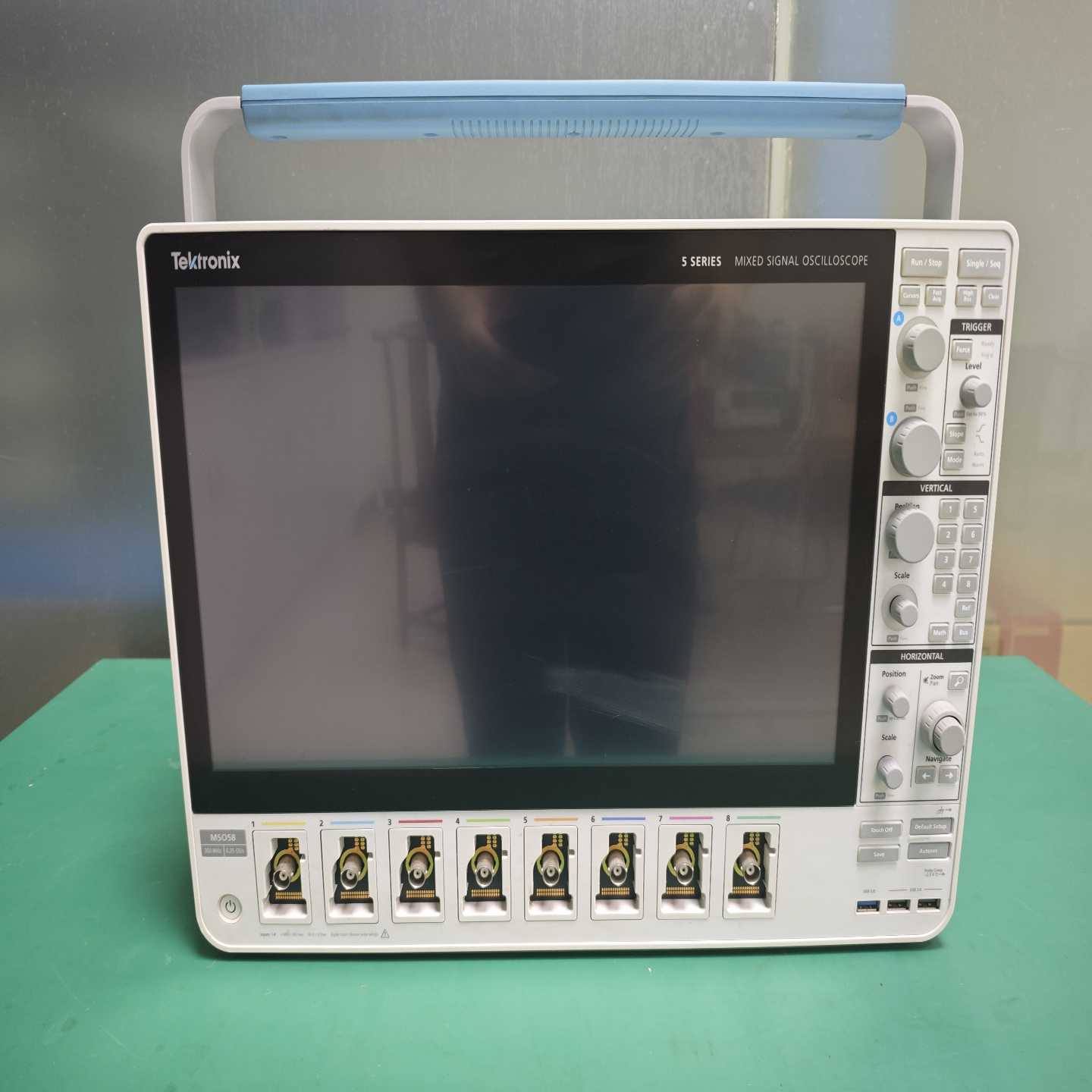 询价宇宙级泰克MSO58示波器,8通道灵魂窥探器,1GHz带宽足