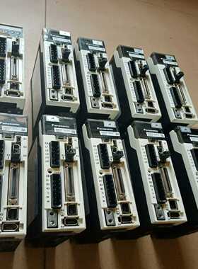 拆机原装松下MADHT1505021100W驱动器，共1--议价商品