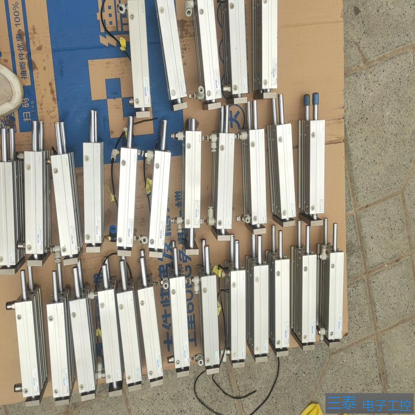 亚德客  气缸TCM20x125s  TCL20x1，议价