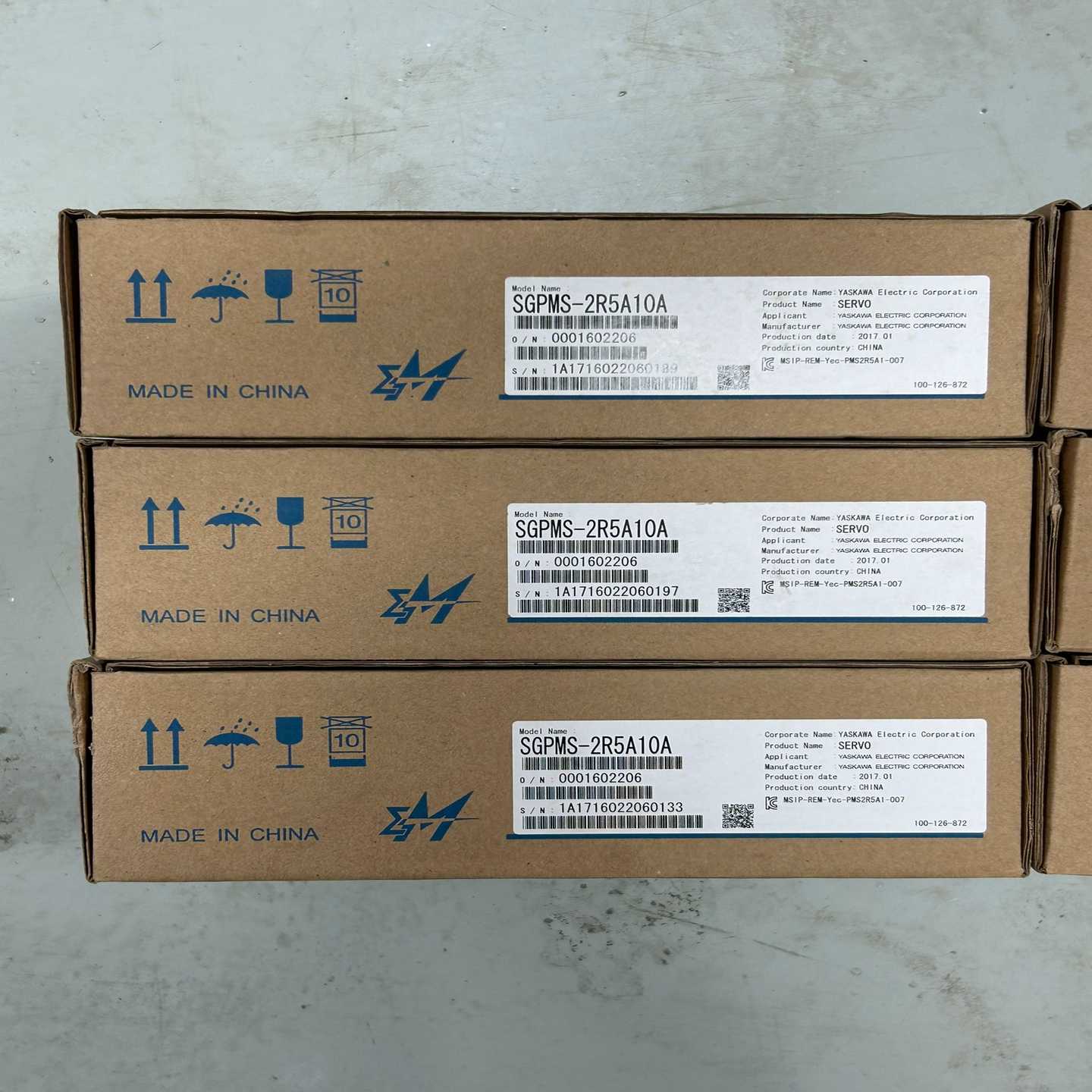 【议价】安川驱动器SGPMS-2R5A10A,十几台台,盒码适用