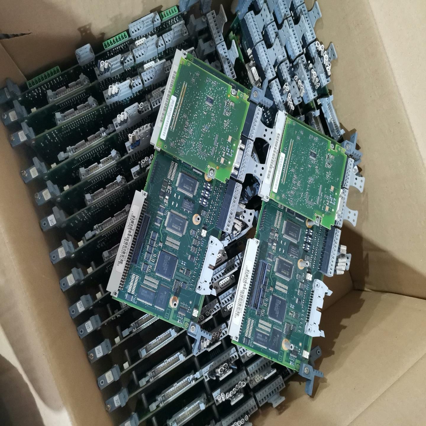 询价西门子6SE7090-0XX84-0AB0控制板CUVC拆机议价