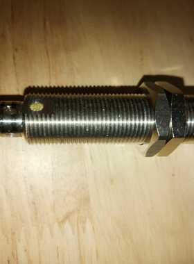 全新原装BES02H0巴鲁夫电感式接近开关BESM18EI-议价