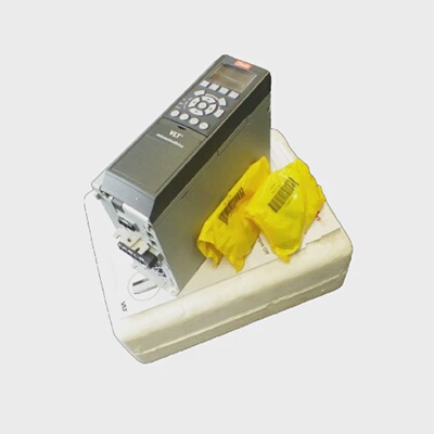 议价Danfoss Fc302Pk55t5e20h1xgxxxxsxxxxa0bxcxxxxdx Frequenzu