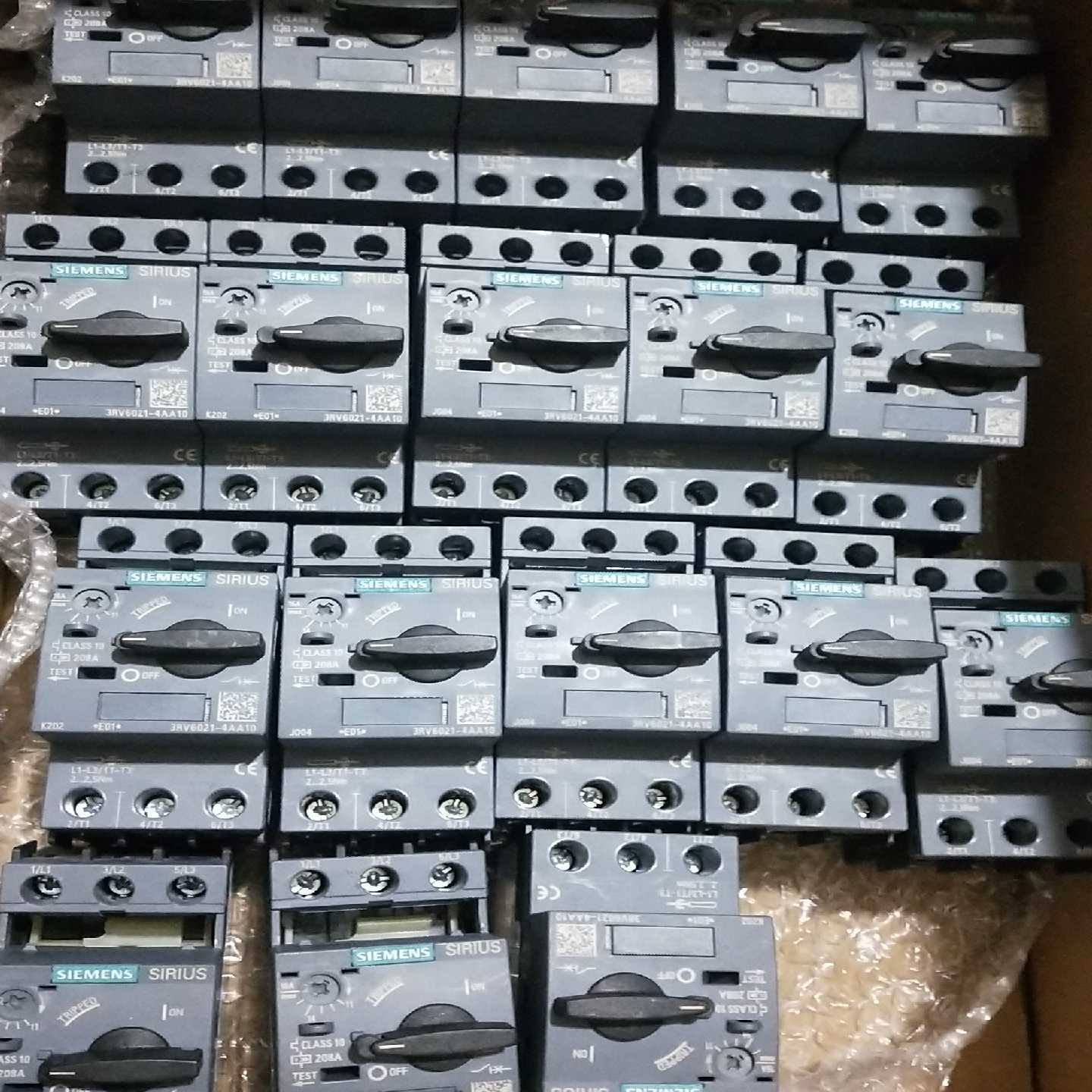 【议价】3RV6021-4AA10断路器余货裸机适用